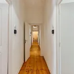 A Casa Amarela De Apartment *