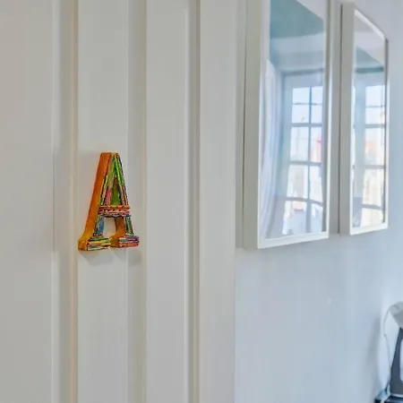 A Casa Amarela De Апартаменты *