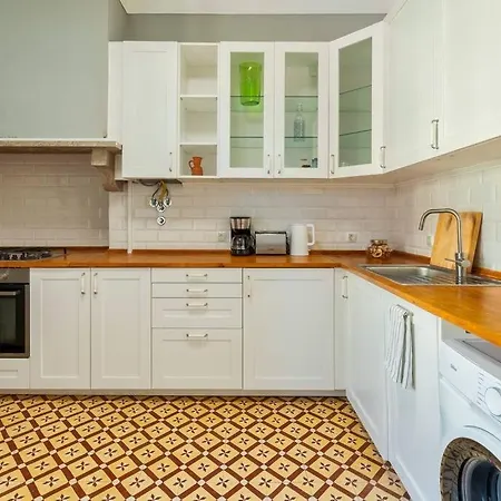 A Casa Amarela De * Синтра