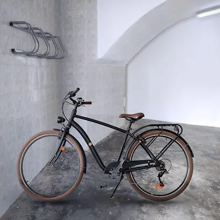 Апартаменты A Casa Amarela De Синтра