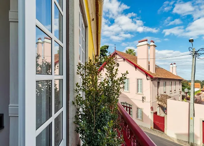 A Casa Amarela De * Sintra