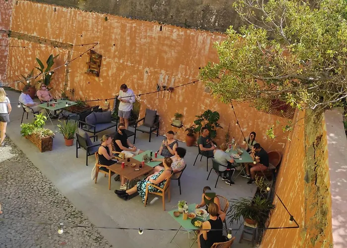 A Casa Amarela De * Sintra